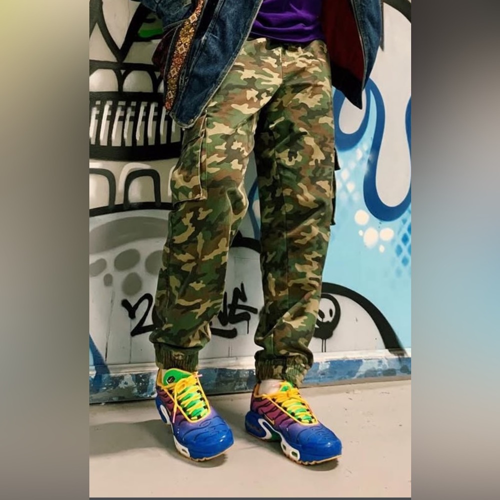 Forever 21 Green Camo Cargo Joggers